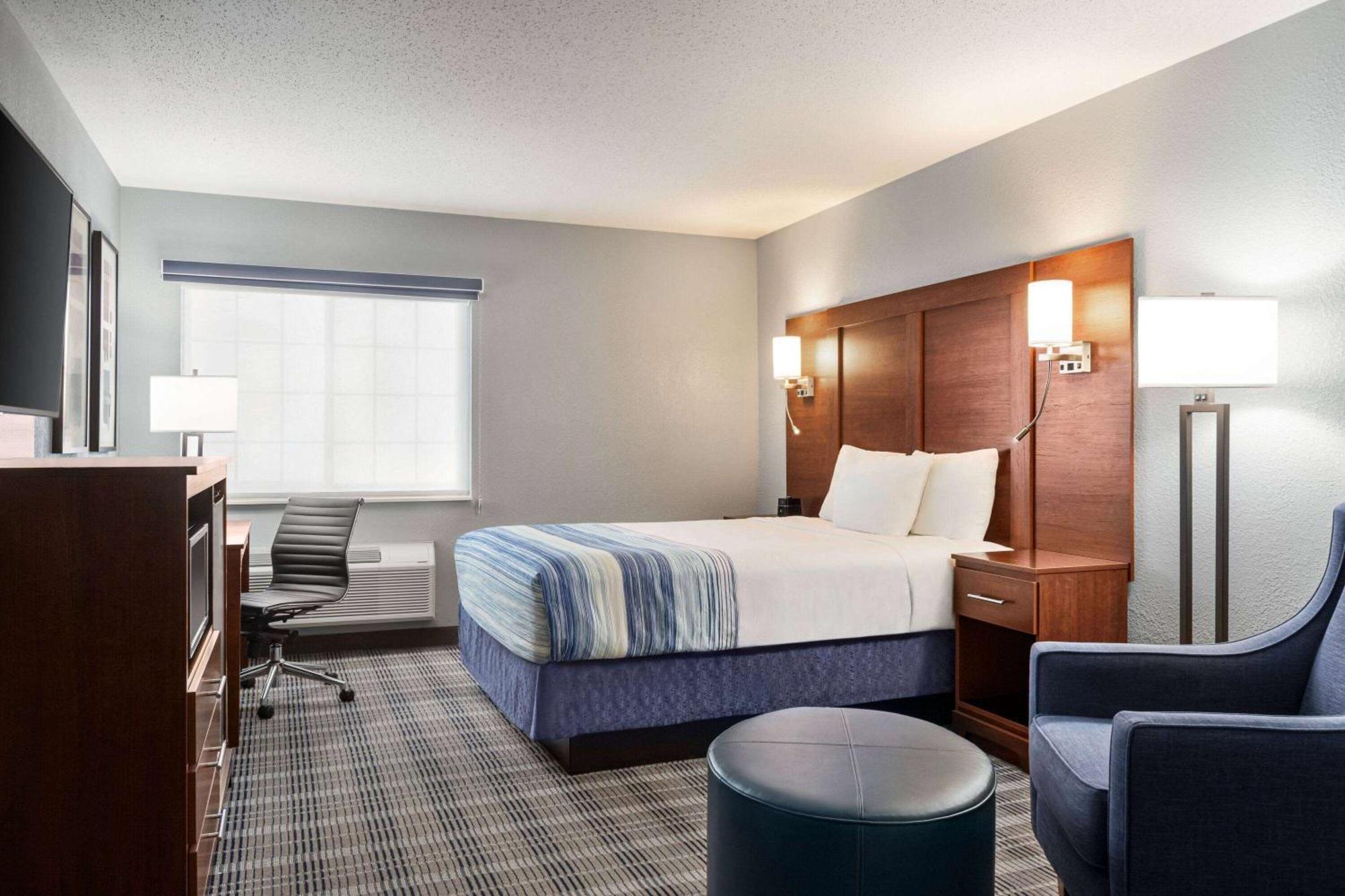 Americinn By Wyndham Williamsburg 외부 사진