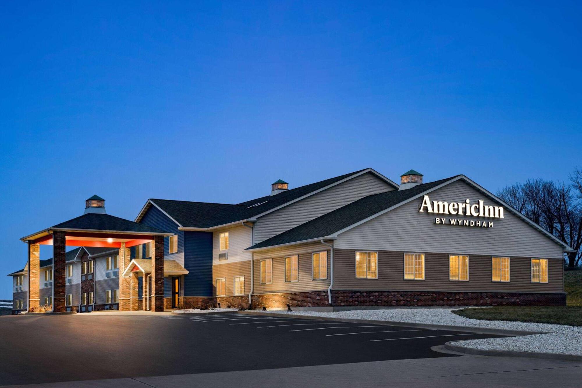 Americinn By Wyndham Williamsburg 외부 사진