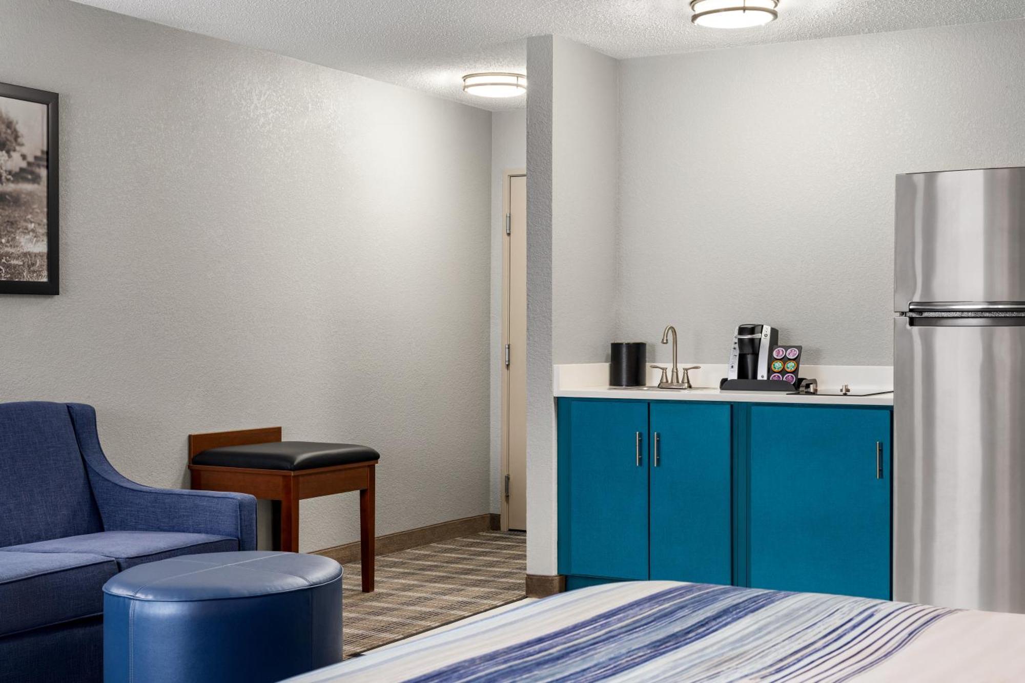 Americinn By Wyndham Williamsburg 외부 사진